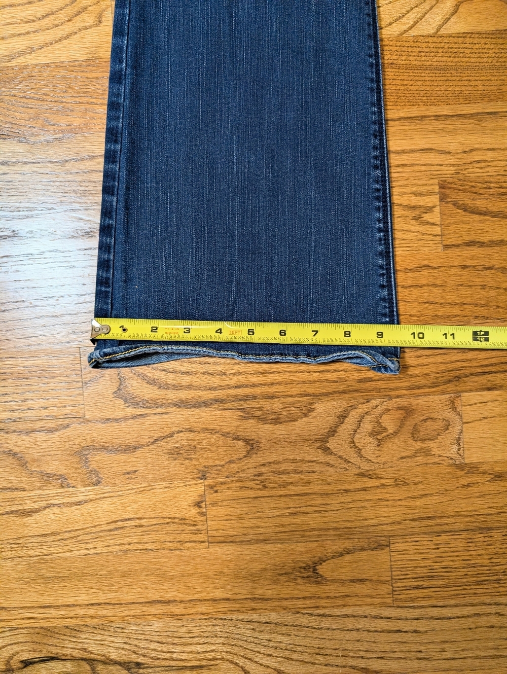 American Eagle Women's Artist Flare Jeans Dark Wash Stretch Denim Size 12 Long - Picture 4 of 8